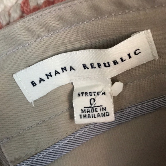Banana Republic Khaki Skirt - Picture 4 of 5